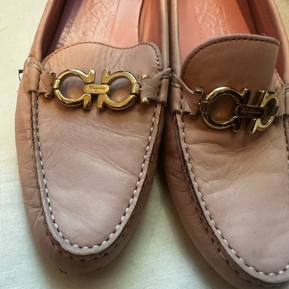 Ferragamo Pink Loafers 7.5 - Picture 5 of 5